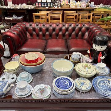 ケントストア東京目黒店に英国アンティーク家具とイギリス小物雑貨が入荷