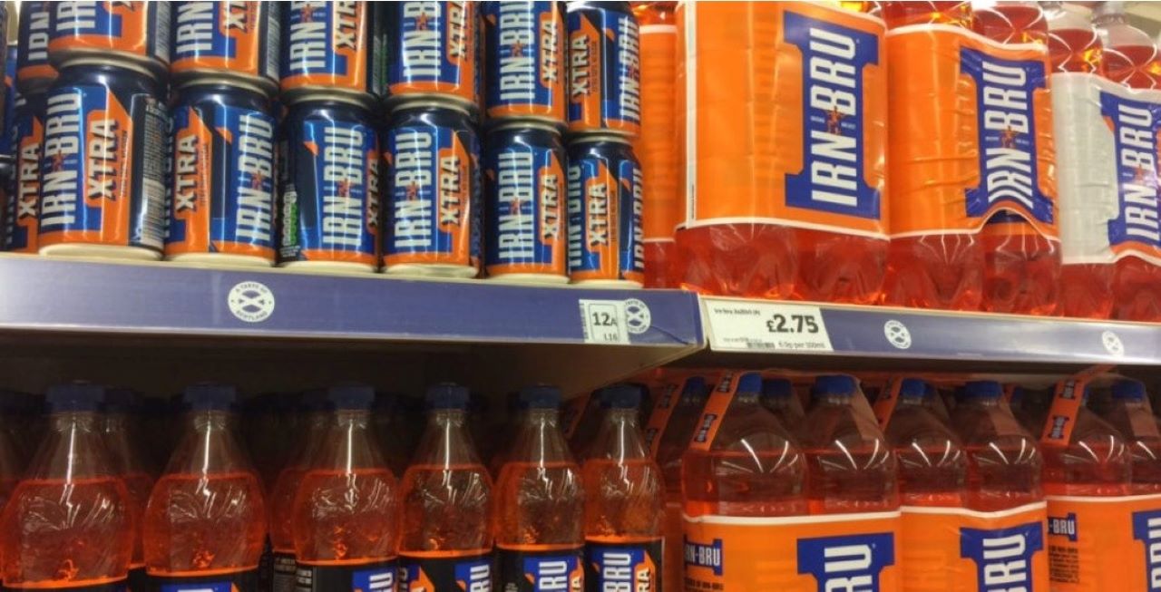 「アイアンブルー IRN-BRU」スーパーマーケット